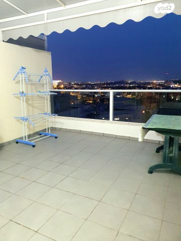 דירה, יואב בן צרויה, רובע י', אשדוד