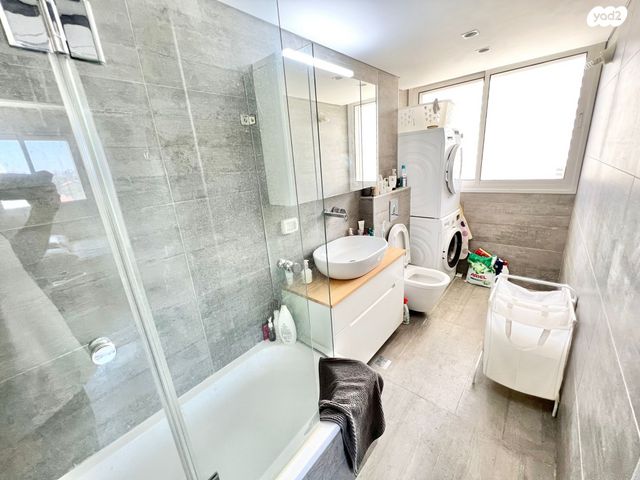 גג/ פנטהאוז, דן שומרון, הרצליה הירוקה, נווה עובד, הרצליה