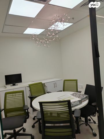 משרדים, פתח תקווה