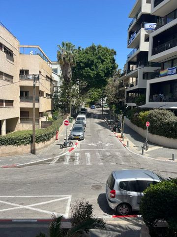 מאפו