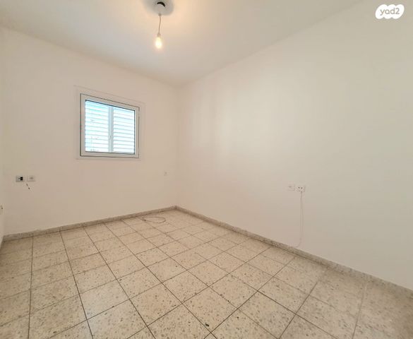 דירה, שמואל הנגיד, גרין ועם, חולון