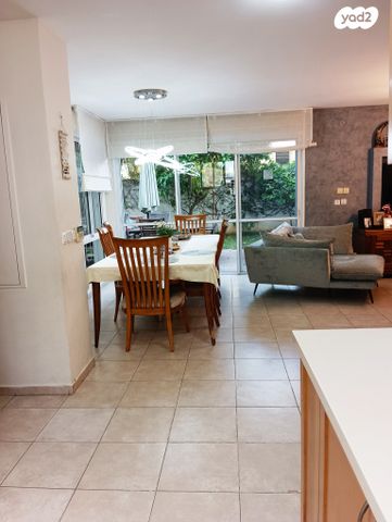 בית פרטי/ קוטג', קדימה צורן