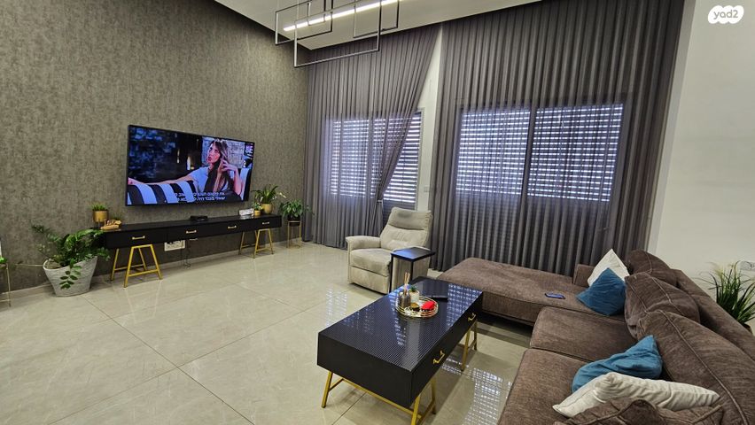 בית פרטי/ קוטג', מיתר / כרמית