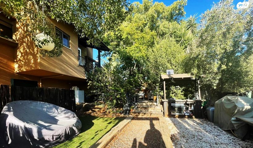 משק חקלאי/ נחלה, כורזים