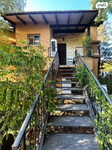 משק חקלאי/ נחלה, כורזים