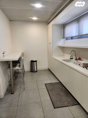 משרדים, הבושם, קרית איתנים, אשדוד