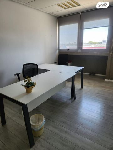 משרדים, הבושם, קרית איתנים, אשדוד