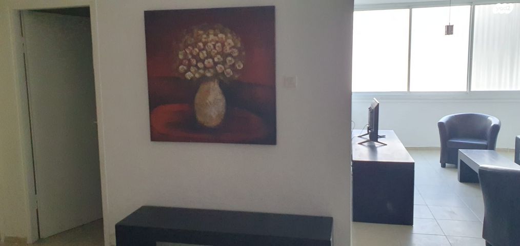 דירה, דוד בן גוריון, הראשונים, שלומי