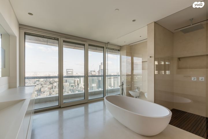 גג/ פנטהאוז, ניסים אלוני 17, צמרות איילון, פארק צמרת, תל אביב יפו