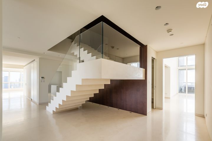 גג/ פנטהאוז, ניסים אלוני 17, צמרות איילון, פארק צמרת, תל אביב יפו