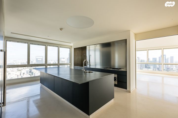 גג/ פנטהאוז, ניסים אלוני 17, צמרות איילון, פארק צמרת, תל אביב יפו