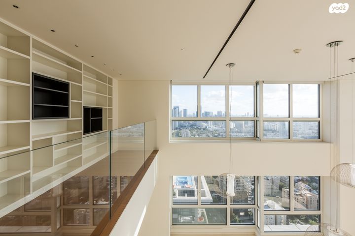 גג/ פנטהאוז, ניסים אלוני 17, צמרות איילון, פארק צמרת, תל אביב יפו