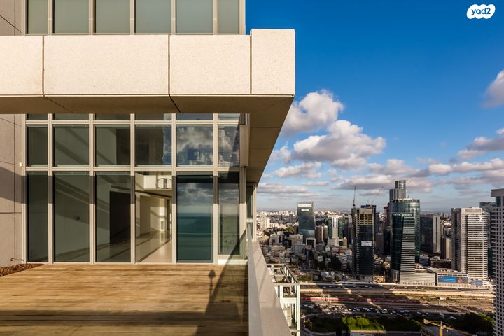 גג/ פנטהאוז, ניסים אלוני 17, צמרות איילון, פארק צמרת, תל אביב יפו