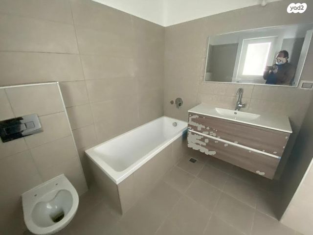 דירה, שדרות בנימין 84, רמת חן ובן ציון, נתניה