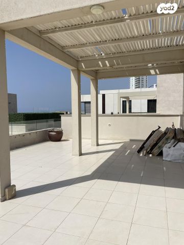 בית פרטי/ קוטג', הזוהר, נוף הטיילת, נתניה