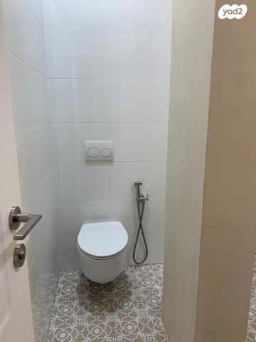 דירה, אריה ל. קובובי, רמת דניה, ירושלים