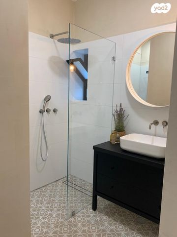 דירה, אריה ל. קובובי, רמת דניה, ירושלים