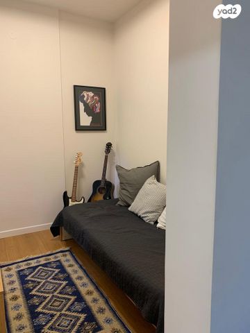 דירה, אריה ל. קובובי, רמת דניה, ירושלים