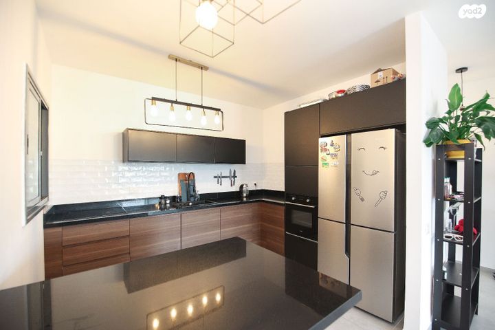 דירה, גפן 13, החורש, חריש