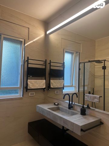 בית פרטי/ קוטג', חפצי בה