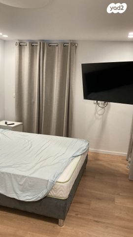 סאבלט, הרצליה