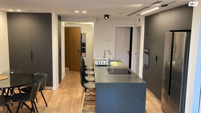 סאבלט, הרצליה