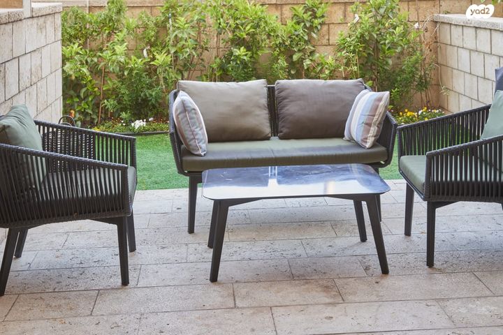 סאבלט, הרצליה