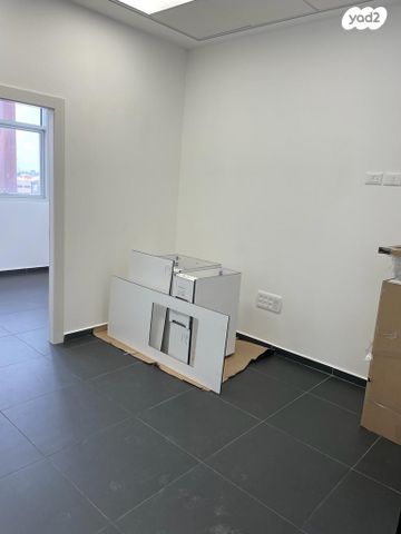 משרדים, ילדי טהרן, מב"ת מערב, אזור תעשייה חדש, ראשון לציון