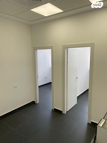 משרדים, ילדי טהרן, מב"ת מערב, אזור תעשייה חדש, ראשון לציון