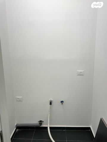 משרדים, ילדי טהרן, מב"ת מערב, אזור תעשייה חדש, ראשון לציון