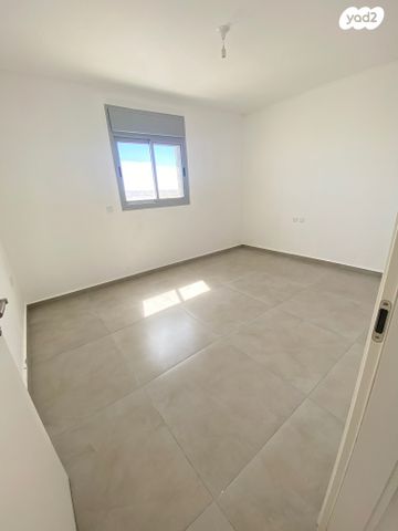 גג/ פנטהאוז, השחר, דימונה