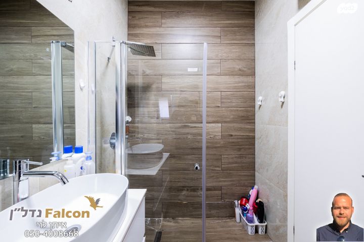 גג/ פנטהאוז, הרב אבו חצירא, רובע ג', אשדוד