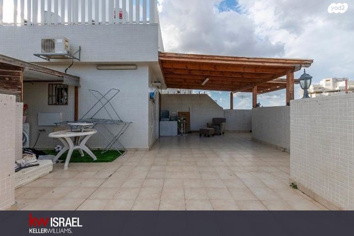 דופלקס, חטיבת גבעתי, נאות בגין, לב יבנה, יבנה