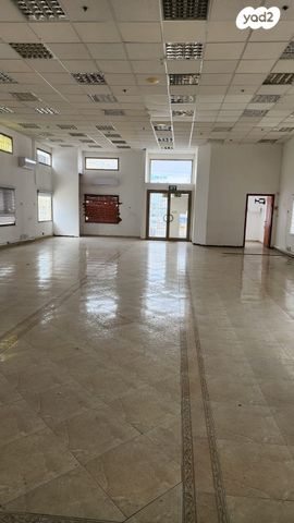 חנויות/ שטח מסחרי, חיפה