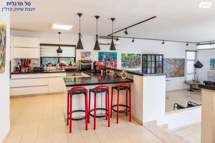 בית פרטי/ קוטג', ערמון, נווה אילן - אזרחי, יבנה