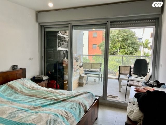 דירה, שטרן, קיראון, קרית אונו