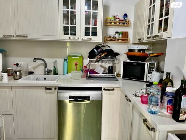 דירה, שטרן, קיראון, קרית אונו