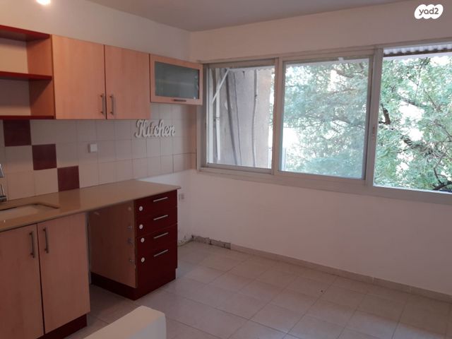 דירה, כורזים, נווה שרת, תל אביב יפו