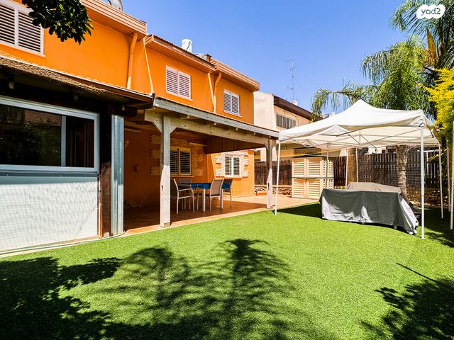 דירת גן, הנגב 5, אריאל