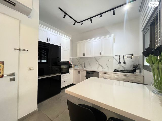 העלייה השנייה 32