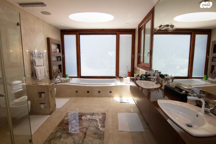 בית פרטי/ קוטג', סביון