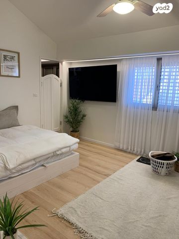 דופלקס, משעול אהבה, כפר סבא