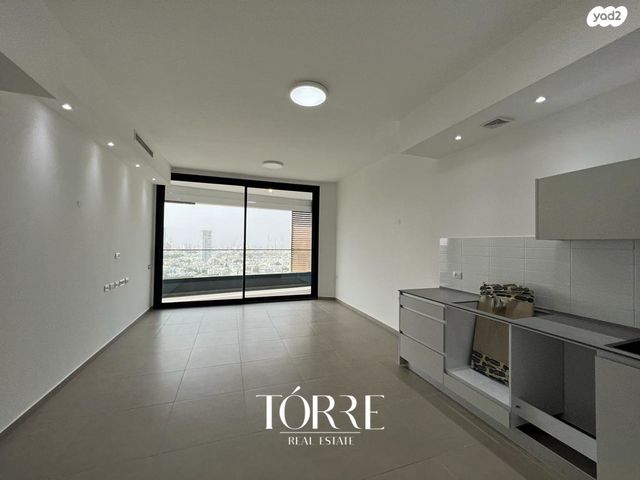 דירה, דרך מנחם בגין, תל אביב יפו