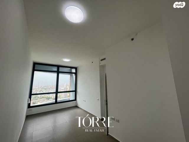 דירה, דרך מנחם בגין, תל אביב יפו