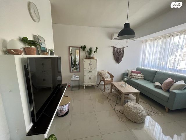 דירה, עוזיאל 95, נגבה, רמת גן