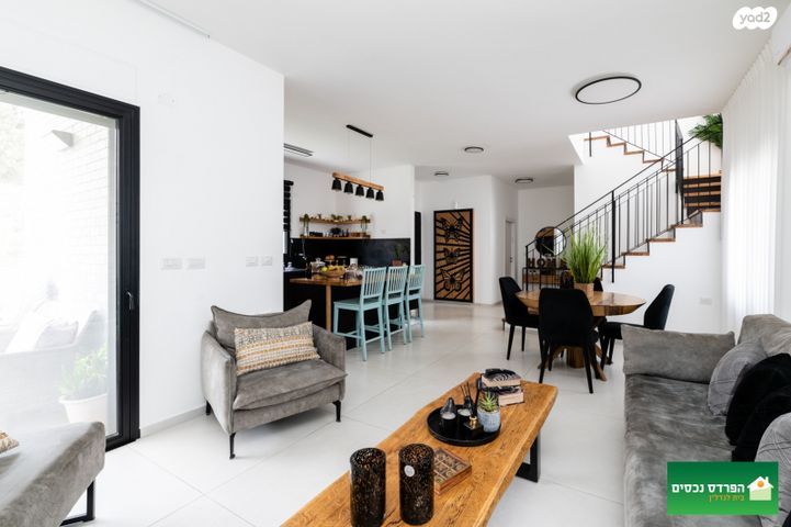 בית פרטי/ קוטג', פרדס חנה כרכור