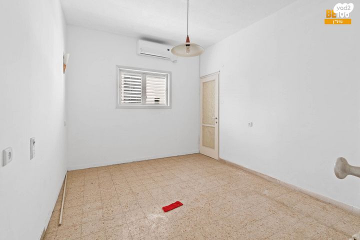 דירה, ג' / מרכז מזרח העיר, רחובות