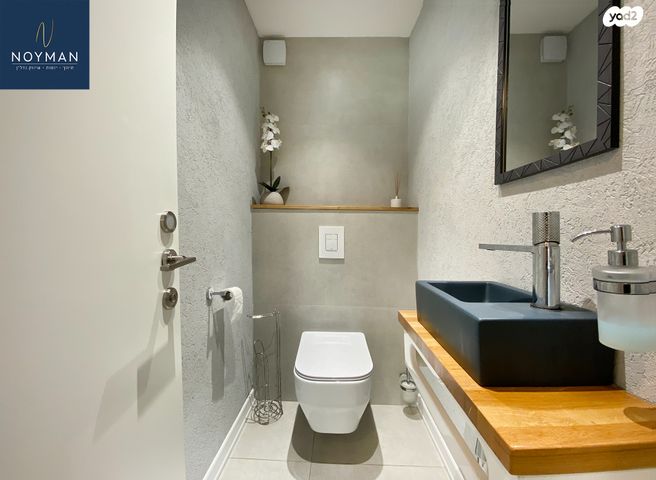 דירת גן, בני וו. רייך, קרית השרון, נתניה