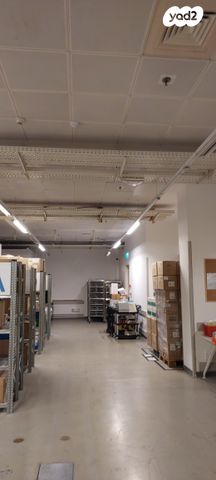 מבני תעשיה, פתח תקווה