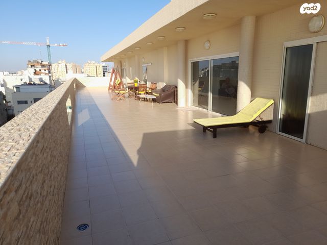 גג/ פנטהאוז, דרך בן גוריון 41, הגבול רוטשילד, בת ים